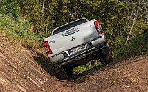 l20020_06.jpg