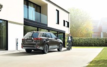 0_EU17PHEV_Styling_Charge_master-rev-1.jpg