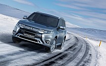5_Outlander_PHEV_MY20.jpg