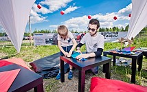 02_8352.jpg