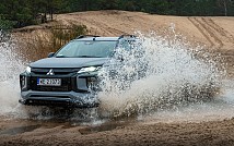 l200stark_03.jpg