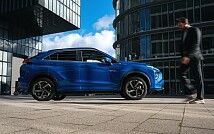 Mitsubishi_2023_Eclipse-Cross-PHEV_SNS_ST06D.jpg